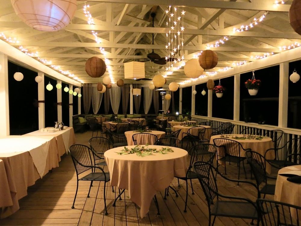 Applewood Apartments and Restaurant: 120 North Rd, Highland, NY 12528